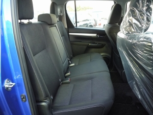 ハイラックス新車コンプリート新型ハイラックス　ラインエックス