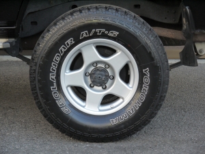 ランクル６０FJ62V　GX　リア観音ドア　リフトアップ