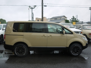 その他ベージュ