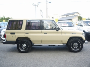 ランクルプラドNOxPM法適合車