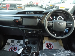 ハイラックス新車コンプリートロッコフェイス　新車　新型　ハイラックス