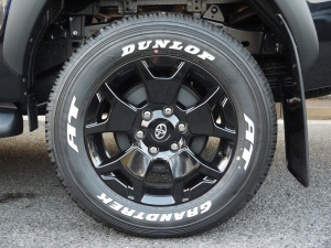 ハイラックス新車コンプリートロッコフェイス　新車　新型　ハイラックス