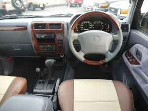 ランクルプラド2700ccエンジン　3RZ