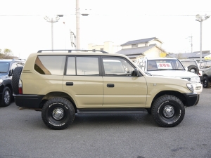 ランクルプラド2700ccエンジン　3RZ