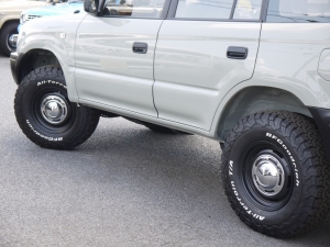 ランクルプラドデザートカーキ　3RZエンジン