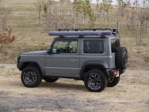 その他登録済み未使用車　5速マニュアル