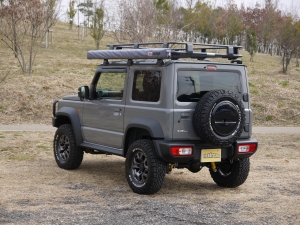 その他登録済み未使用車　5速マニュアル