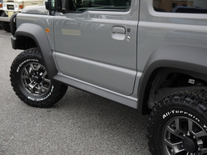 その他登録済み未使用車　5速マニュアル
