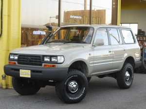ランクル８０5速MT換装　LINE-X