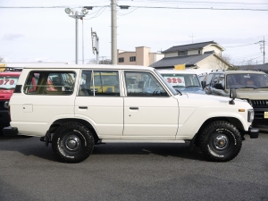 ランクル６０5速マニュアル　ロールーフ　
