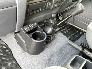 ランクル７０新車並行　NOX・PM適合済み
