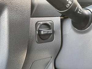 ランクル７０新車並行　NOX・PM適合済み