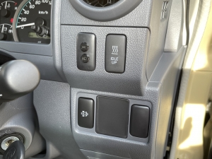ランクル７０新車並行　NOX・PM適合済み