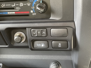 ランクル７０新車並行　NOX・PM適合済み