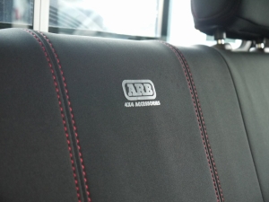ランクル７０リフトアップ　ARB　LINE-X