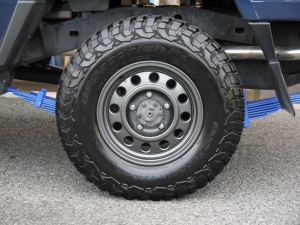 ランクル７０リフトアップ　ARB　LINE-X
