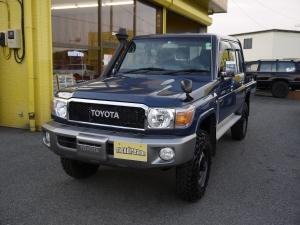 ランクル７０リフトアップ　ARB　LINE-X