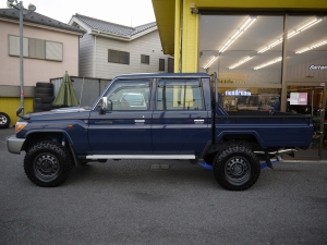 ランクル７０リフトアップ　ARB　LINE-X