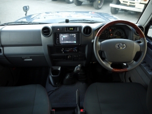 ランクル７０リフトアップ　ARB　LINE-X