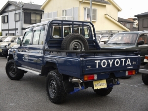 ランクル７０リフトアップ　ARB　LINE-X