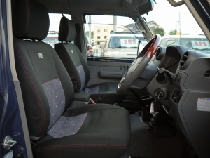 ランクル７０リフトアップ　ARB　LINE-X