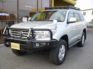 ランクル２００ARB4X4バンパー　ライノラック　リフトアップ