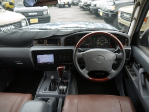 ランクル８０丸目フェイス換装　FD-classic　