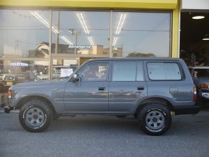 ランクル８０丸目フェイス　クラシック　86