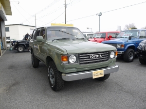 ランクル８０丸目80　ニッサン　シーダグリーン