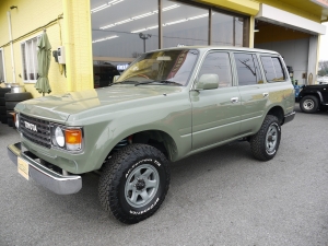 ランクル８０丸目80　ニッサン　シーダグリーン