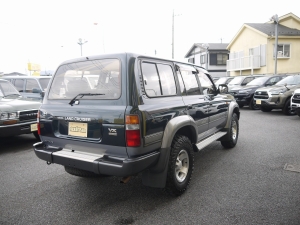 ランクル８０極上車　走行距離少ない