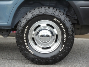 ランクルプラド丸目換装　TOYOTAロゴグリル