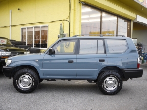 ランクルプラド丸目換装　TOYOTAロゴグリル