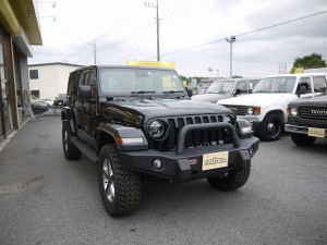 ＪＥＥＰラングラー右ハンドル
