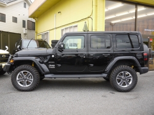 ＪＥＥＰラングラー右ハンドル