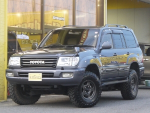 ランクル１００ボディリフト　TOYOTAグリル