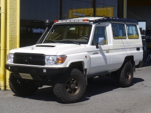 ランクル７０新車並行輸入車