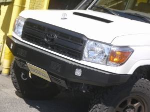 ランクル７０新車並行輸入車