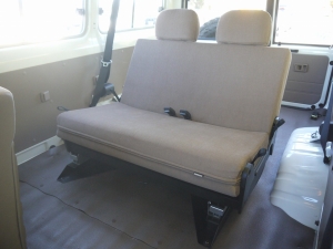 ランクル７０新車並行輸入車