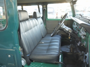 ランクル４０車庫保管