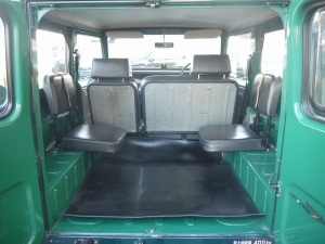ランクル４０車庫保管