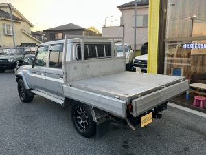 ランクル７０三方開き