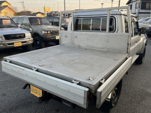 ランクル７０三方開き