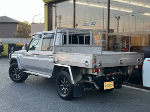 ランクル７０三方開き