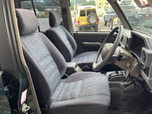 ランクル７０HZJ70後期