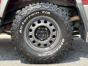 ランクル７０ワインレッド