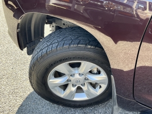 ランクルプラド逆輸入右ハンドル