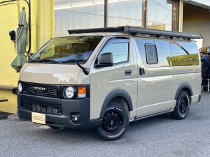 ハイエースバン丸目