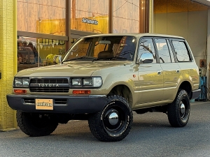 ランクル８０中東仕様