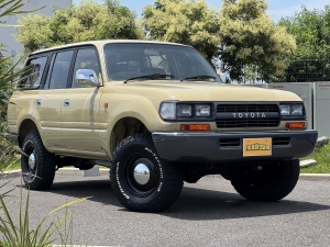 ランクル８０中東仕様